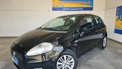 Usata Fiat Grande Punto 75 CV (55 kW) 2006 Nero Utilitaria