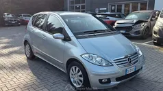Grigio Usata 2006 Mercedes A170 Elegance Tre volumi | 3500 € (Buon prezzo)