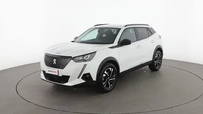 Usata Peugeot 2008 Allure 101 CV (74 kW) 2022 Bianco SUV