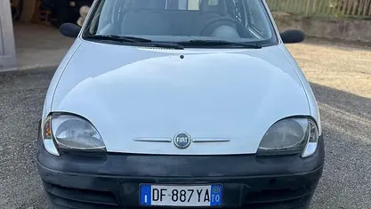 Bianco Usata 2007 Fiat 600 Anniversary Tre volumi | 1299 € (Ottimo prezzo)