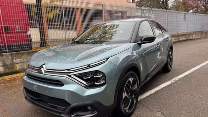 Verde metallizzato Usata 2022 Citroën C4 PureTech Berlina | 14.900 € (Buon prezzo)