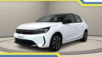 Bianco / metallizzato Usata 2024 Opel Corsa Tre volumi | 14.950 € (Buon prezzo)