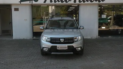Argento Usata 2020 Dacia Sandero Stepway Tre volumi | 10.490 € (Buon prezzo)