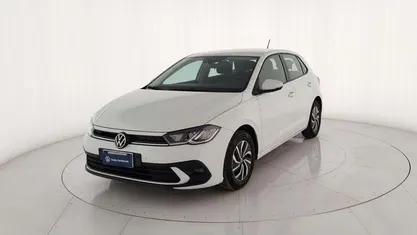 Usata VW Polo Life 95 CV (69 kW) 2022 Bianco metallizzato Utilitaria