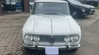 Occasion Alfa Romeo Giulia Super 90 ch (66 kW) 1960 Blanc Citadine