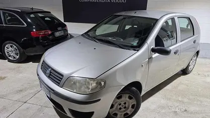 Usata Fiat Punto Active 60 CV (44 kW) 2005 Utilitaria