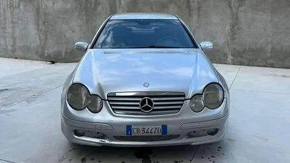 Grigio Usata 2002 Mercedes C220 Coupé | 2000 € (Buon prezzo)