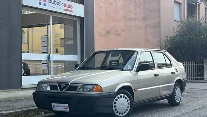 Usata Alfa Romeo 33 90 CV (66 kW) 1992 Argento Berlina