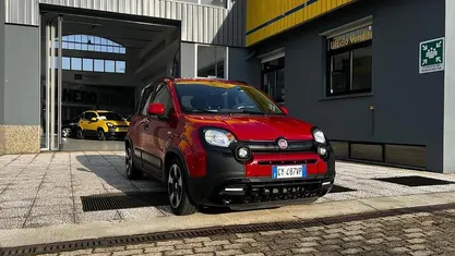 Usata Fiat Panda 70 CV (51 kW) 2025 Utilitaria