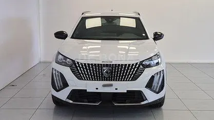 Usata 2025 Peugeot 2008 Allure SUV | 22.490 € (Buon prezzo)