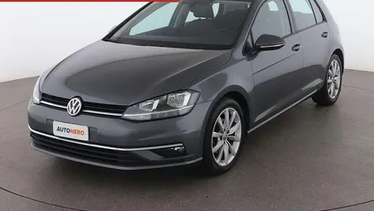 Grigio Usata 2017 VW Golf VII Executive Tre volumi | 15.199 € (Buon prezzo)