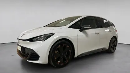 Usata Cupra Born 69 kW (95 CV) 2023 Bianco / pastello Utilitaria