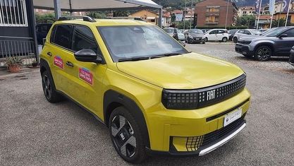 Nuova Fiat Grande Panda La Prima 52 kW (72 CV) 2025 Giallo Utilitaria