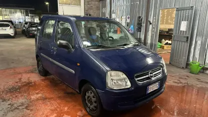 Usata Opel Agila Njoy 75 CV (55 kW) 2004 Blu Monovolume