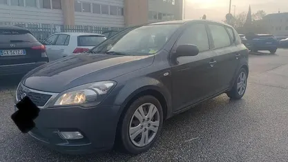 Usata Kia Ceed LX 125 CV (91 kW) 2010 Utilitaria