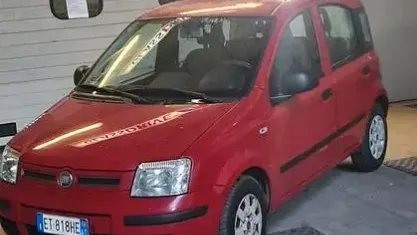 Usata Fiat Panda Dynamic 69 CV (50 kW) 2012 Rosso Utilitaria