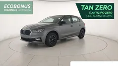 Grigio graphite metallizzato Nuova 2025 Skoda Fabia Tre volumi | 16.400 € (Super prezzo)