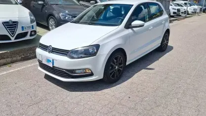 Usata VW Polo Comfortline 75 CV (55 kW) 2015 Bianco Berlina