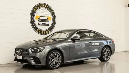 Usata Mercedes E400 Premium Plus 340 CV (250 kW) 2023 Grigio scuro Berlina