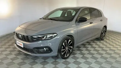 Usata Fiat Tipo Sport 131 CV (96 kW) 2021 Grigio