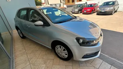 Usata VW Polo Trendline 60 CV (44 kW) 2017 Grigio Berlina