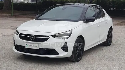 Usata Opel Corsa GS Line 101 CV (74 kW) 2020 Bianco Utilitaria