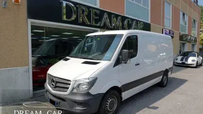 Usata Mercedes Sprinter 143 CV (105 kW) 2018 Bianco pastello Furgone