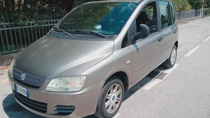 Usata Fiat Multipla Emotion 103 CV (75 kW) 2007 Giallo Monovolume