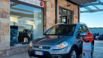 Usata Fiat Sedici Emotion 135 CV (99 kW) 2011 Grigio SUV