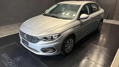 Usata Fiat Tipo Easy 120 CV (88 kW) 2017 Berlina