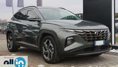 Grigio Usata 2022 Hyundai Tucson SUV | 24.800 € (Buon prezzo)