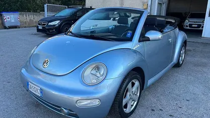 Usata VW New Beetle 101 CV (74 kW) 2004 Utilitaria