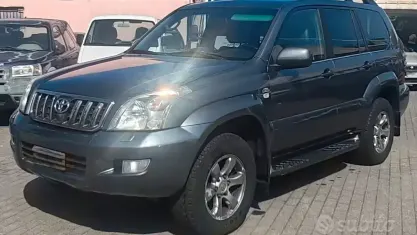 Usado Toyota Land Cruiser 173 CV (127 kW) 2009 Gris SUV