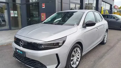 Usata 2024 Opel Corsa Edition Due volumi | 15.400 € (Buon prezzo)