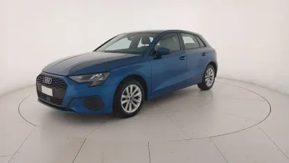 Usata Audi A3 Business 150 CV (110 kW) 2022 Blu atollo metallizzato Berlina