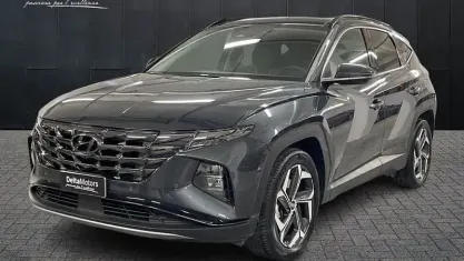 Usata Hyundai Tucson 230 CV (169 kW) 2023 Grigio scuro metallizzato SUV