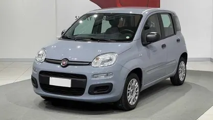 Begagnad Fiat Panda Easy 69 HK (50 kW) 2020 Grå Halvkombi