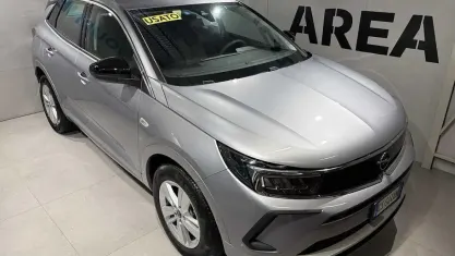 Usata Opel Grandland X Edition 131 CV (96 kW) 2024 Grigio SUV