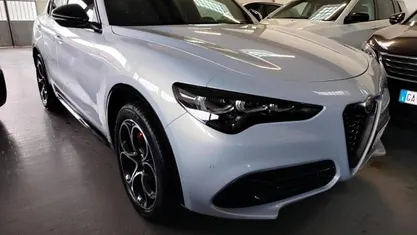 Grigio Usata 2024 Alfa Romeo Stelvio Veloce SUV | 36.950 € (Ottimo prezzo)