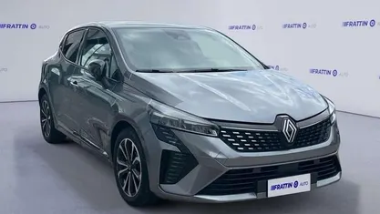 Usata Renault Clio V Techno 91 CV (66 kW) 2024 Grigio scuro Utilitaria