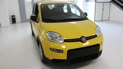 Usata Fiat Panda S 70 CV (51 kW) 2024 Giallo Utilitaria