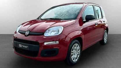Käytetty Fiat Panda 69 HP (50 kW) 2025 Punainen Sedan