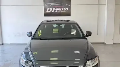Usata Volvo V50 R-Design 115 CV (84 kW) 2011 Grigio Station wagon