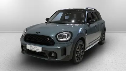 Sage green metallizzato Usata 2022 Mini Cooper SD Countryman Classic SUV | 27.700 € (Buon prezzo)