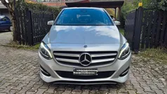 Argento Usata 2018 Mercedes B180 Premium Monovolume | 14.999 € (Buon prezzo)