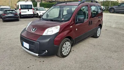 Rosso Usata 2011 Fiat Qubo Trekking Monovolume | 4990 € (Buon prezzo)