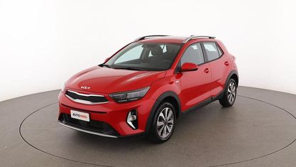 Occasion Kia Stonic Urban 84 ch (61 kW) 2024 Rouge SUV