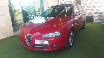 Usata Alfa Romeo 147 Progression 105 CV (77 kW) 2007 Rosso Utilitaria