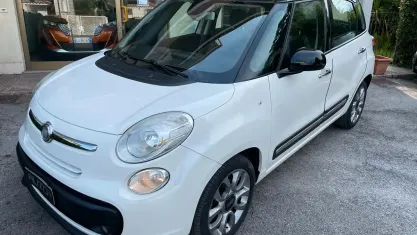 Usata Fiat 500L Lounge 85 CV (62 kW) 2015 Bianco Monovolume