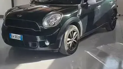 Usata Mini Cooper SD Countryman 143 CV (105 kW) 2014 Verde SUV
